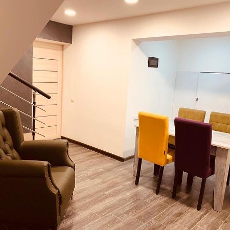 It Hotel Tumanyan Street Yerevan Luaran gambar