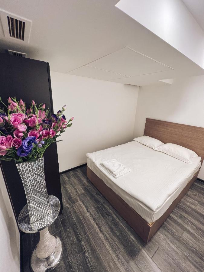 It Hotel Tumanyan Street Yerevan Luaran gambar