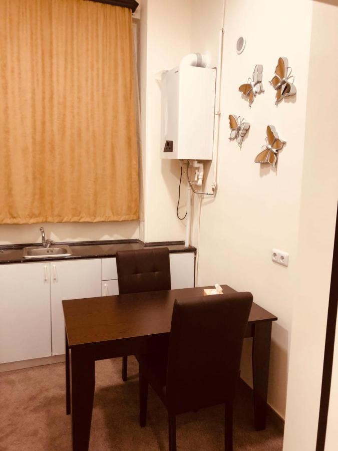 It Hotel Tumanyan Street Yerevan Luaran gambar